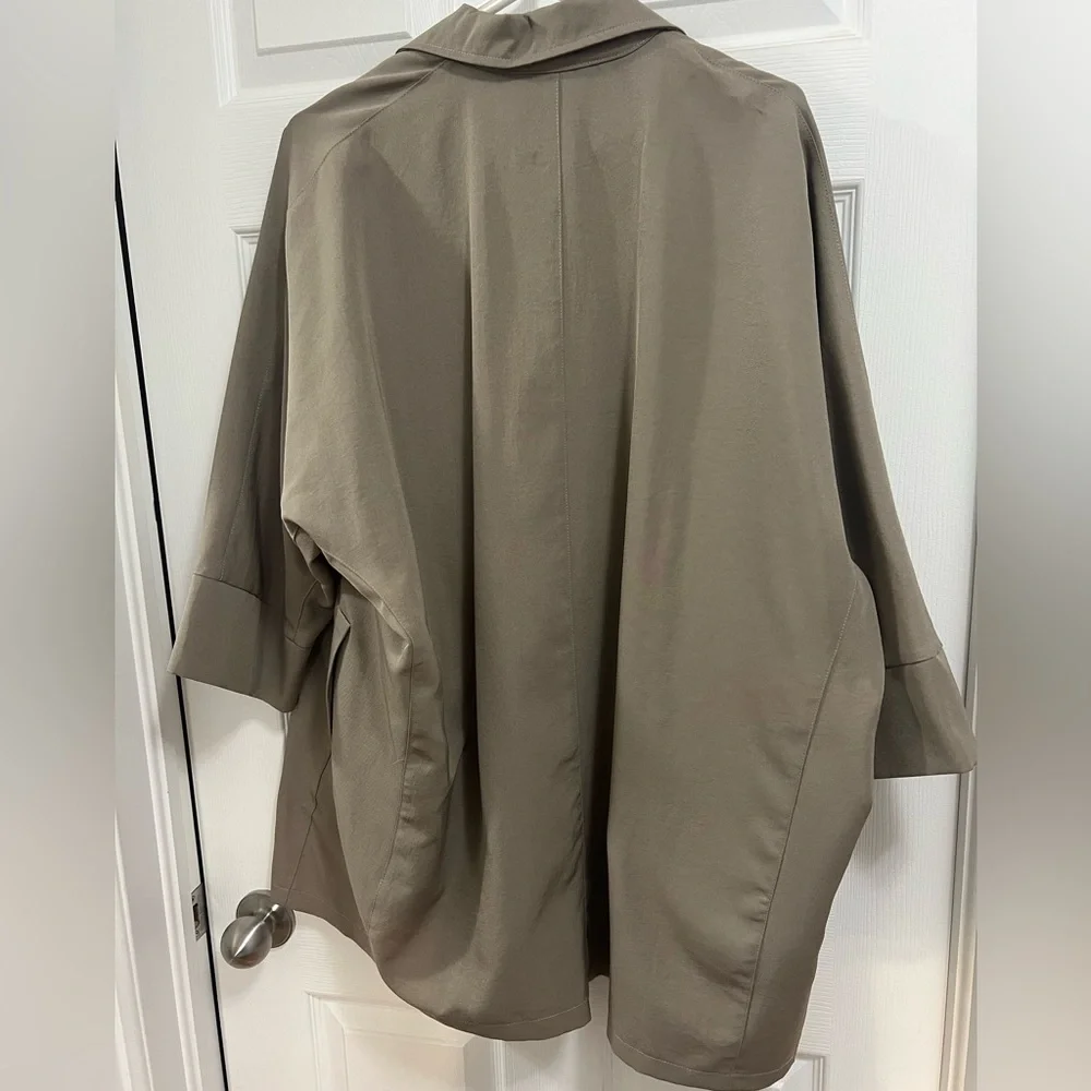 Light jacket - Picture 2 of 5